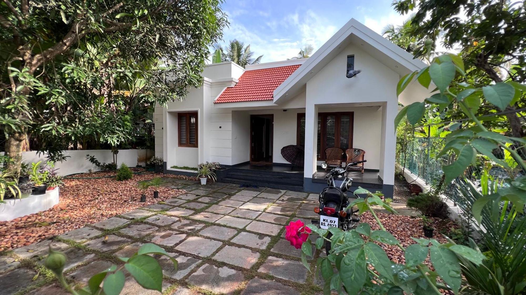 Beautiful Village House With All Facilities. Alappuzha ภายนอก รูปภาพ